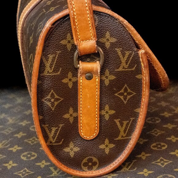 LOUIS VUITTON Monogram Canvas Marne Shoulder Bag - Vintage - Large - Picture 7 of 16
